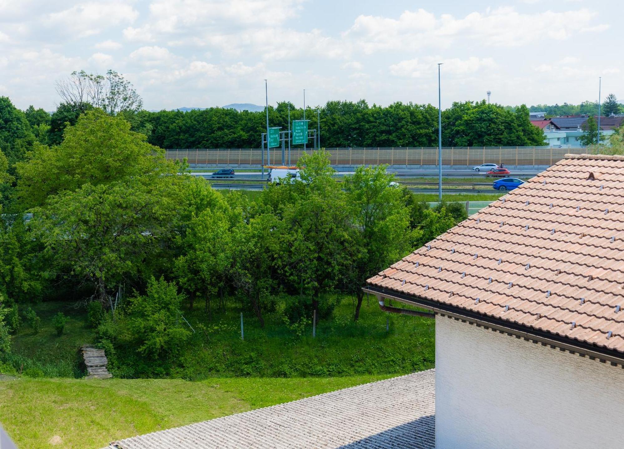 Rooms Kozarje Ljubljana Dış mekan fotoğraf
